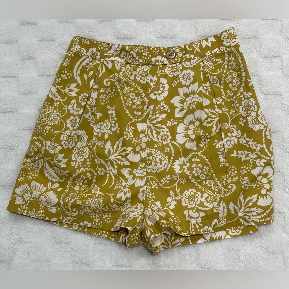 Maeve Yellow Floral Women's Shorts - Picture 2 of 14